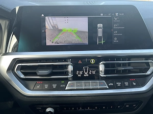 BMW seria 3 G21 330e - imagine 8