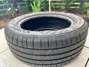 OCAZIE! Set complet anvelope vara KUMHO ECSTA 235/55  R18 100V SUV DOT 5024/ Decembrie 2024 NERULATE - imagine 5