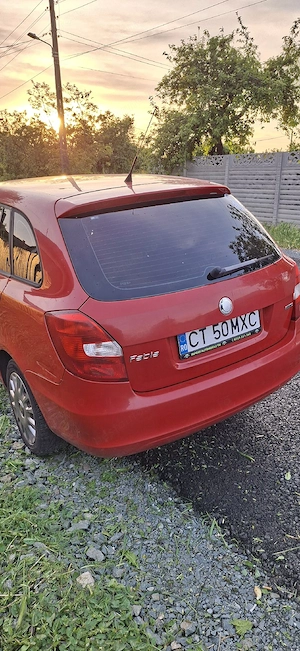 vând skoda fabia - imagine 2