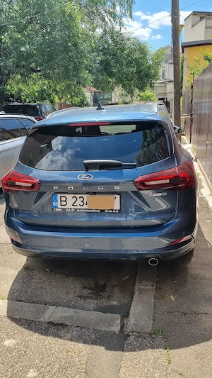 Vând Ford Focus combi 2022 (ca noua, doar 19600 km) - imagine 2