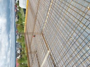 Constructii case la rosu 