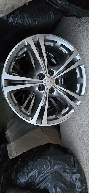 Vand jante 5x100 r17 cu cauciucuri 215 45 17 vara