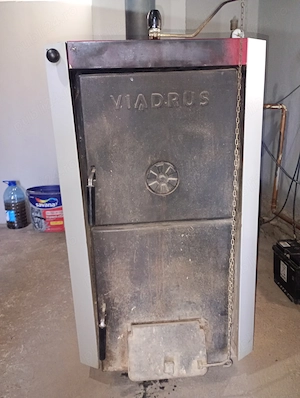 Centrala Viadrus pe lemne