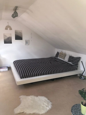 Apartament mansarda, cu scară interioară  - imagine 8