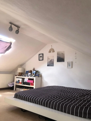 Apartament mansarda, cu scară interioară  - imagine 9