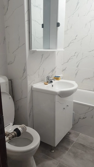 Garsoniera zona Dristor,proaspăt renovată,totul nou - imagine 6