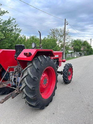 Tractor Universal  600 DT  4x4 - imagine 5