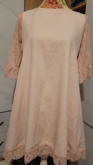 Rochie eleganta cu dantelă 