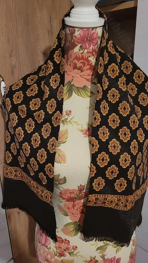 Eșarfă bărbați nouă, elegantă 