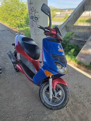 aprilia leonardo