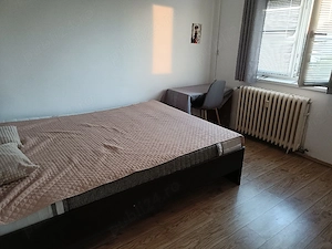 Apartament in zona 300 - imagine 2
