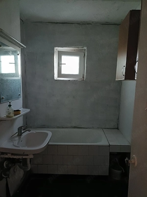 Apartament in zona 300 - imagine 4