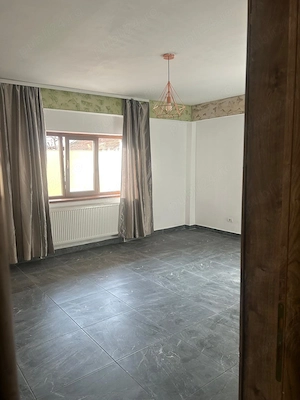 De vânzare apartament 2 camere + terasă  - imagine 3