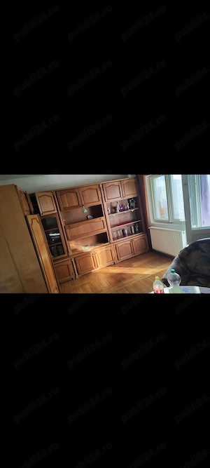 De închiriat apartament  3 camere