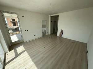Apartment bloc nou cu lift si loc de parcare inclus - imagine 10