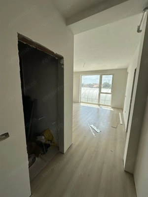 Apartment bloc nou cu lift si loc de parcare inclus - imagine 5