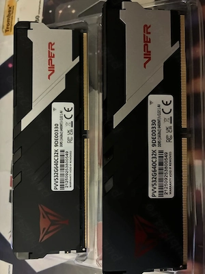 Vând memorie RAM Patriot Viper Venom 32GB (2x16GB) DDR5 6400MHz CL32 Dual Channel, stare perfecta