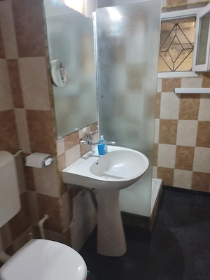 Ofer spre inchiriere ap.2 cam.dec.,mobilat,Navodari,parter. - imagine 5