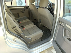 VW Touran 7 Locuri - imagine 4