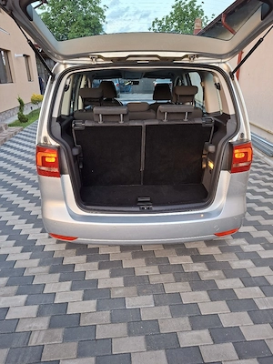 VW Touran 7 Locuri - imagine 9