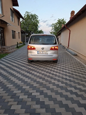 VW Touran 7 Locuri - imagine 6