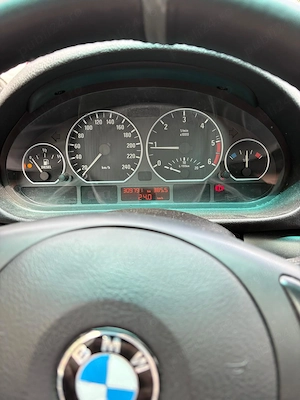BMW Seria 3 E46 320d Facelift Piele, Trapă, Climatronic An 2004 Pret 4200 eur  - imagine 3