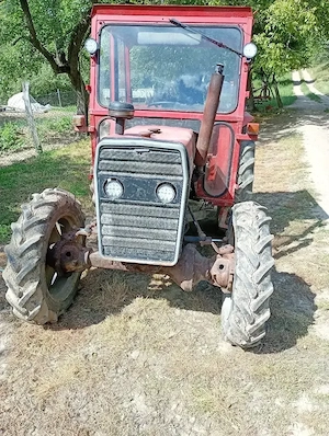 Massey Ferguson 240