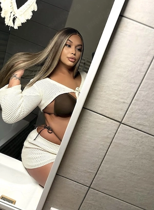 Annais Baby - Transsexuală Cu Forme - Girlfriend Experience 