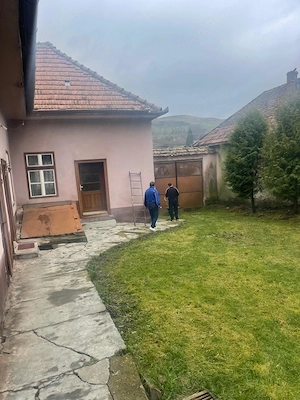  Casă de vânzare în sat Buzd în centru  județul Sibiu  la doar  6 km de Mediaș  
