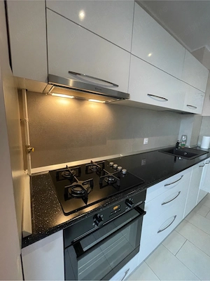 Apartament 2 camere de vanzare + loc de parcare inclus