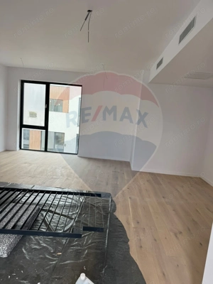 Casă / Vilă cu 4 camere de vânzare - imagine 12
