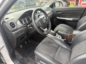 Suzuki Vitara 2018 | 1.6 Benzină 120 CP | Luxus (Panoramic) | Unic Proprietar - imagine 8