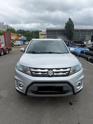 Suzuki Vitara 2018 | 1.6 Benzină 120 CP | Luxus (Panoramic) | Unic Proprietar - imagine 3