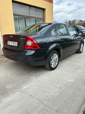 Ford Focus 2009 - imagine 3