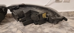 Vând faruri față vw golf 5 plus  - imagine 3