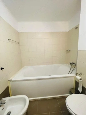 INCHIRIERE APARTAMENT 3 CAMERE ACCES PISCINA NATURA RESIDENCE  ALEEA PRIVIGHETORILOR BANEASA  SECTOR - imagine 18