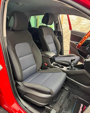 HYUNDAI TUCSON 1,6 Benzina . Vanzare in regim de consignatie .Posibilitate de rate fixe   egale  - imagine 19