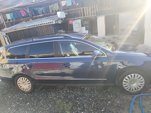 Vând w pasat înmatriculat recent,240500 km bord,an 2007 ,preț 2800 eur - imagine 3