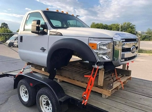Ansamblu auto Ford Super Duty F 550 din 2016 - imagine 5