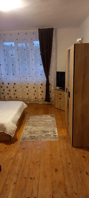 Apartament 2 camere la casa de închiriat 