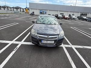 Propietar vand  auto OPEL ASTRA H 1.4