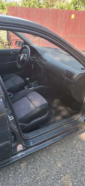 VW Bora 1.6 - imagine 4