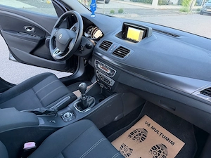Renault Megane An 2014 Mot 1,5 dci Diesel 110 cp Euro 5 - imagine 9