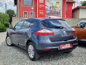 Renault Megane 1.5 dCi 110 CP 2015 Limited,RAR EFECTUAT,Facelift,Navi,Touch,Bluetooth,PDC,Jante 16". - imagine 4