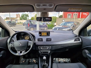 Renault Megane 1.5 dCi 110 CP 2015 Limited,RAR EFECTUAT,Facelift,Navi,Touch,Bluetooth,PDC,Jante 16". - imagine 6