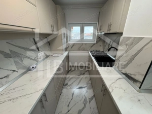 Apartament cu 2 camere, 50mp, decomandat, Zona Centrala - imagine 2