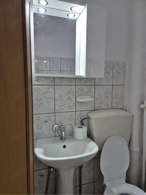 inchiriez garsoniera 25 metri patrati etajul 3 strada cosmonautilor .Pret 170 euro plus garantie - imagine 3