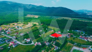Teren intravilan 2000 mp - Tocile, vedere panoramică spre munte și pădure - imagine 4