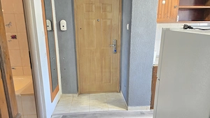 Vand garsoniera decomandata in Deva, zona Eminescu (Micro 15), etaj 3,  - imagine 9