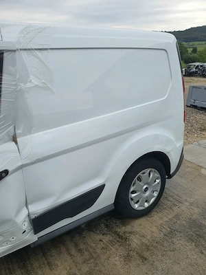 Aripa stanga dreapta spate Ford Transit Connect 15 tdci 2016 101 cp cod motor XVGA 140000 km - imagine 2